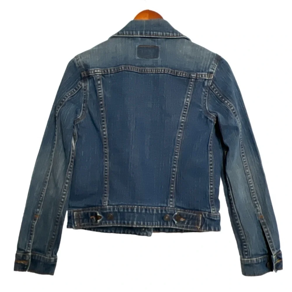 Levi’s Crop Jean Jacket Distressed Cowgirl Size Small